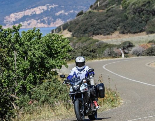 Test Honda CB 500X: divertimento e facilità immediata! - Foto 35 di 41