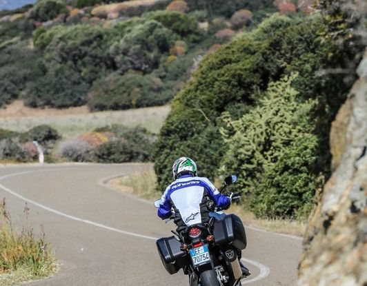 Test Honda CB 500X: divertimento e facilità immediata! - Foto 5 di 41