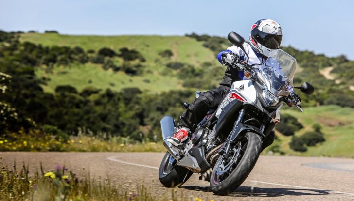 Test Honda CB 500X: divertimento e facilità immediata! - Foto 9 di 41