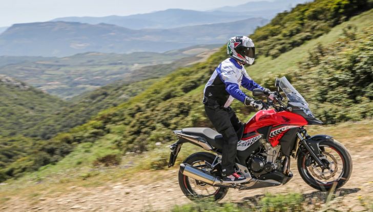 Test Honda CB 500X: divertimento e facilità immediata! - Foto 40 di 41