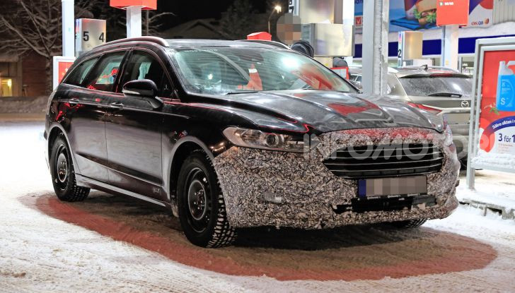 Ford Mondeo Wagon 2019: ibrida, familiare e per tutti - Foto 1 di 10