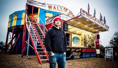 Guy Martin batte il record di velocità al Wall of Death 2016