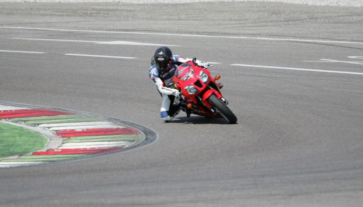 Un sogno realizzato: test ride Honda VTR 1000 SP 1 - Foto 4 di 20