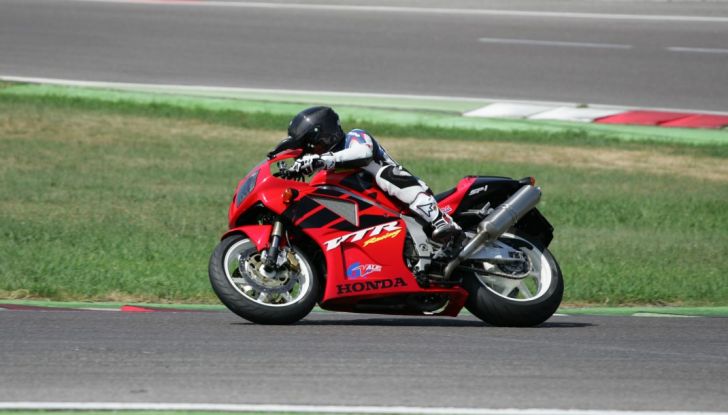 Un sogno realizzato: test ride Honda VTR 1000 SP 1 - Foto 5 di 20