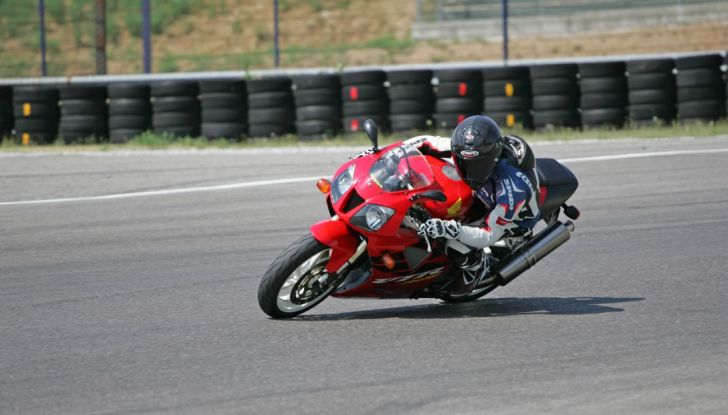 Un sogno realizzato: test ride Honda VTR 1000 SP 1 - Foto 10 di 20