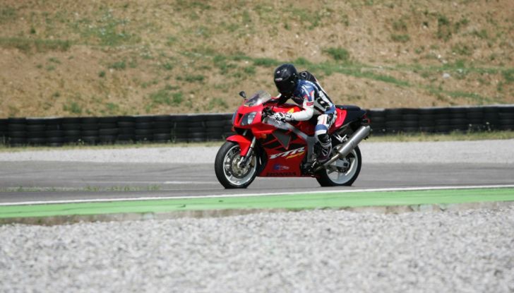 Un sogno realizzato: test ride Honda VTR 1000 SP 1 - Foto 13 di 20