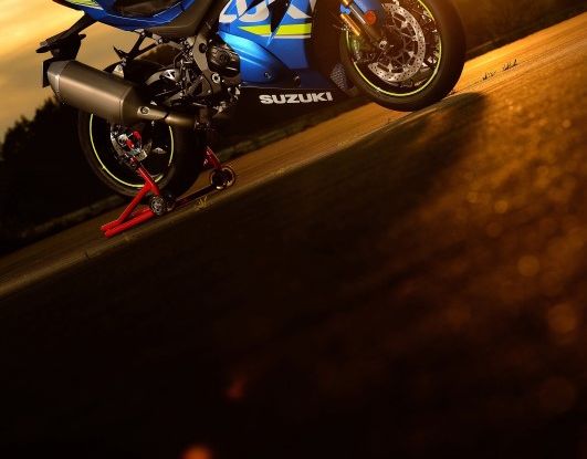 Nuova Suzuki GSX-R 1000 2017 in versione base ed R - Foto 27 di 43