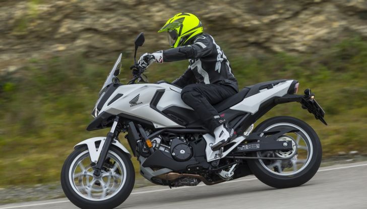 Honda NC750X 2016, La nostra prova su strada - Foto 5 di 32