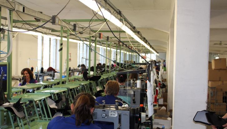 Stivali Forma Boots: Dentro il reparto di produzione - Foto 8 di 25