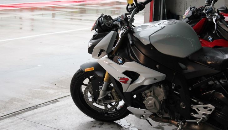Pirelli SBK Track Days: a Imola con la BMW S1000RR - Foto 18 di 38