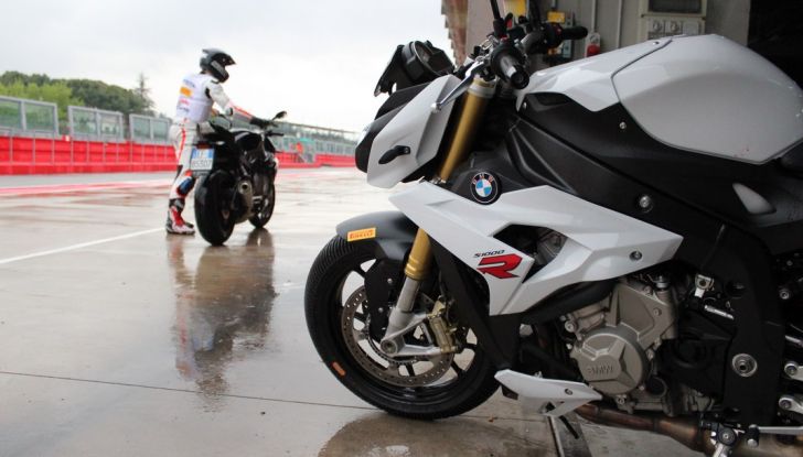 Pirelli SBK Track Days: a Imola con la BMW S1000RR - Foto 24 di 38