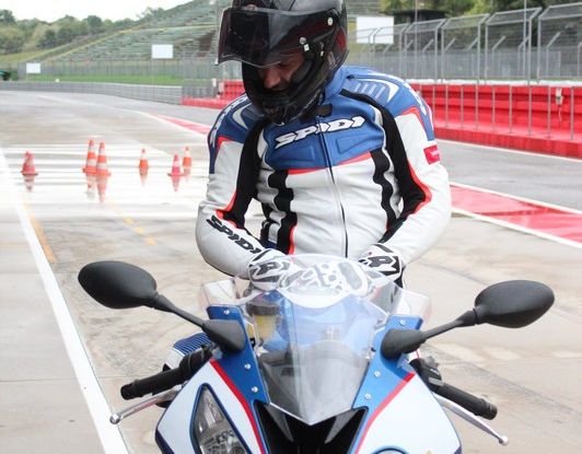 Pirelli SBK Track Days: a Imola con la BMW S1000RR - Foto 37 di 38