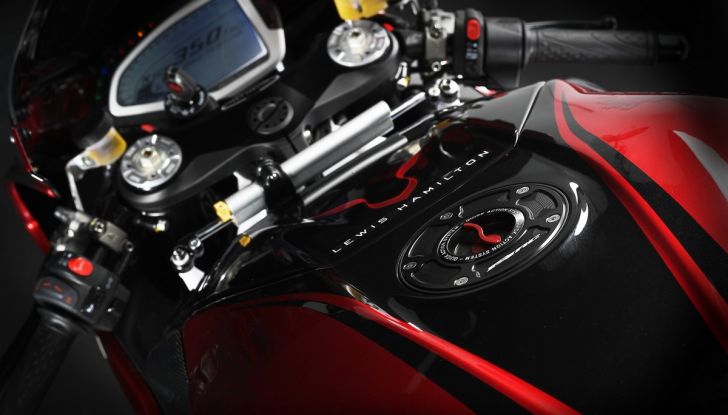 MV Agusta F4 LH44: migliorare la perfezione - Foto 39 di 40
