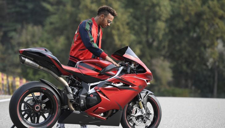 MV Agusta F4 LH44: migliorare la perfezione - Foto 2 di 40
