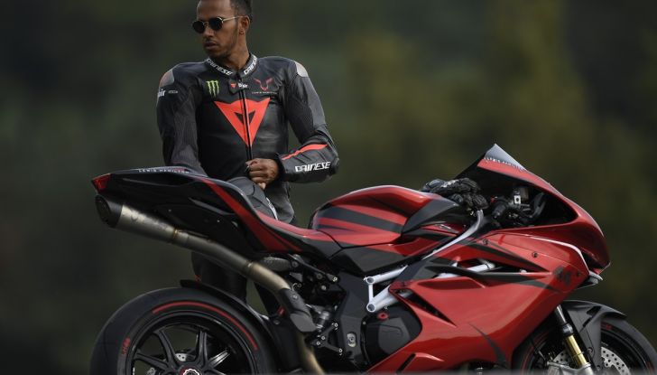 MV Agusta F4 LH44: migliorare la perfezione - Foto 10 di 40