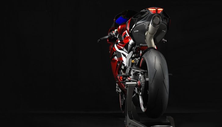 MV Agusta F4 LH44: migliorare la perfezione - Foto 21 di 40