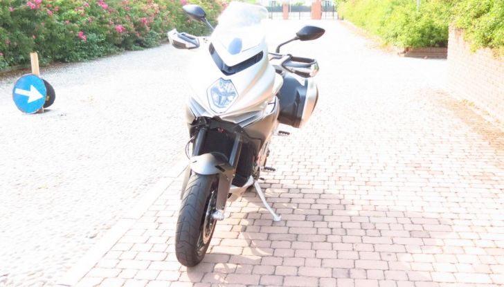 MV Agusta Turismo Veloce: la prova su strada - Foto 15 di 44