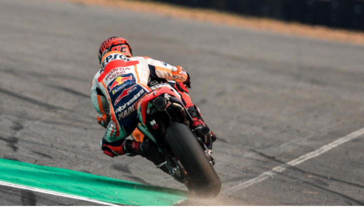 MotoGP, Marc Marquez insegna ai piloti: cadete per essere più forti - Foto 9 di 9