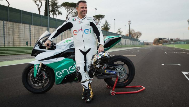 MotoE World cup: dal 2019 moto elettriche in pista - Foto 6 di 6