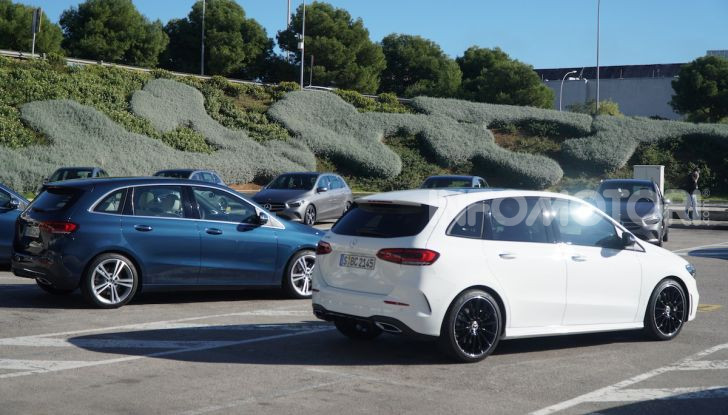 Nuova Mercedes Classe B prova su strada, allestimenti e motori - Foto 5 di 10