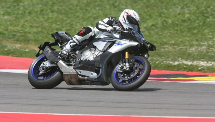 A Misano con Yamaha Supersport Pro Tour 2016: Adrenalina a mille! - Foto 2 di 60