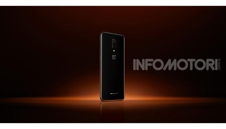 OnePlus 6T McLaren Edition, regalo per chi ama i motori - Foto 4 di 12