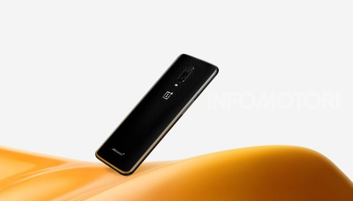 OnePlus 6T McLaren Edition, regalo per chi ama i motori - Foto 6 di 12