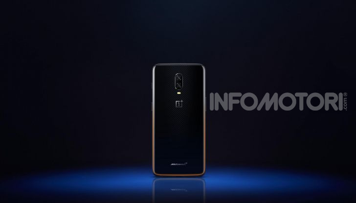 OnePlus 6T McLaren Edition, regalo per chi ama i motori - Foto 8 di 12