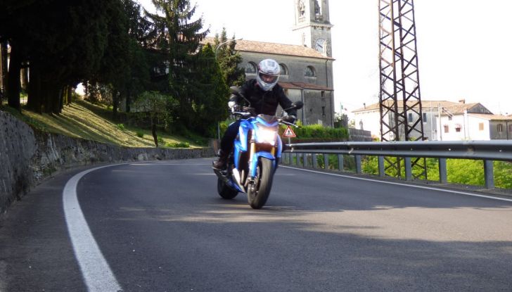 Suzuki GSX-S1000, la nostra prova: oltre il divertimento! - Foto 23 di 59