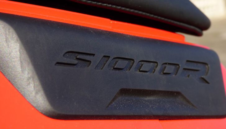 BMW S 1000 R, prova su strada:  Red Naked Redemption! - Foto 19 di 36