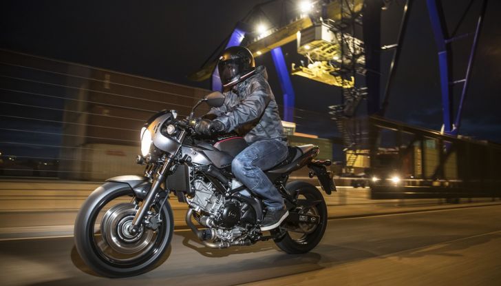 Suzuki SV 650 X arriva nei concessionari - Foto 11 di 25
