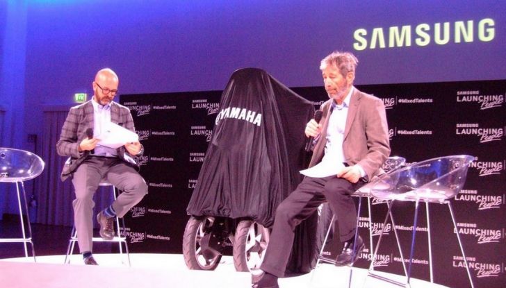 Samsung e Yamaha presentano il Tricity con Smart Windshield - Foto 23 di 27
