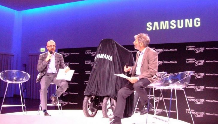 Samsung e Yamaha presentano il Tricity con Smart Windshield - Foto 25 di 27