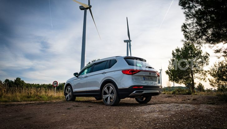 Prova su strada Seat Tarraco: il SUV sportivo è ammiraglia del marchio - Foto 14 di 49