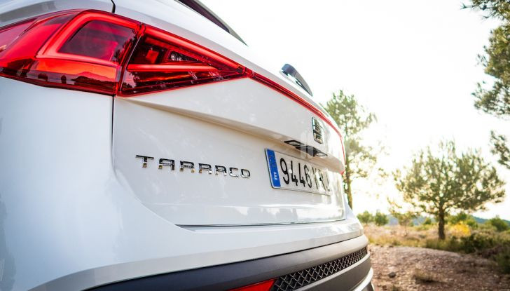 Prova su strada Seat Tarraco: il SUV sportivo è ammiraglia del marchio - Foto 15 di 49