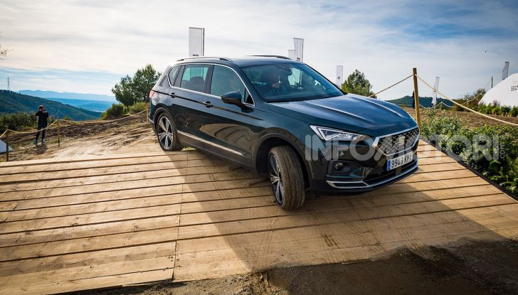 Prova su strada Seat Tarraco: il SUV sportivo è ammiraglia del marchio - Foto 6 di 49