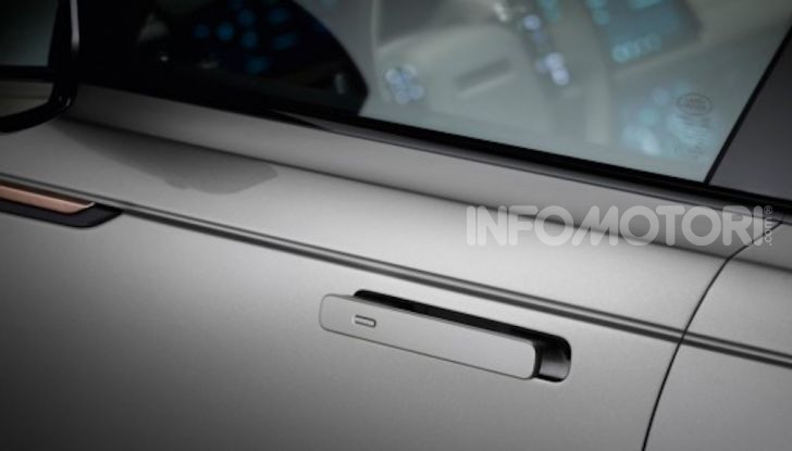 Retrovisori con telecamere e maniglie a scomparsa, se il futuro è una bugia - Foto 7 di 7