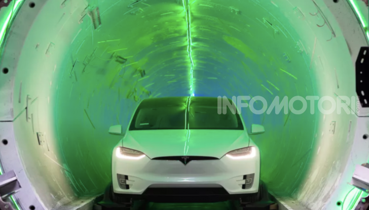 Il primo viaggio nel tunnel sotterraneo di Elon Musk a Los Angeles - Foto 2 di 4