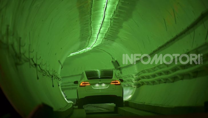 Il primo viaggio nel tunnel sotterraneo di Elon Musk a Los Angeles - Foto 3 di 4