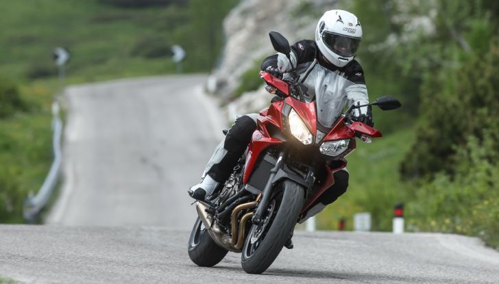 Prova su strada Yamaha Tracer 700: la Sport Tourer unica e affidabile - Foto 17 di 23