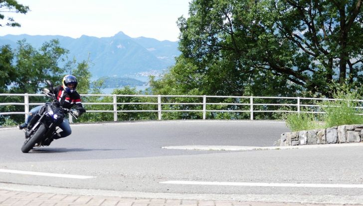 Yamaha MT-09: prova della naked 3 cilindri made in Japan - Foto 4 di 25