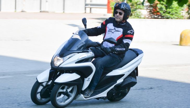 Prova su strada Yamaha Tricity: la città è più sicura - Foto 21 di 43