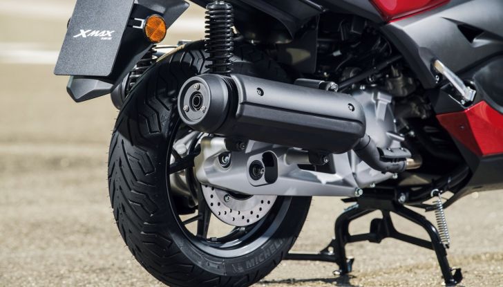 Yamaha X-Max 125: confort, tecnologia e stile - Foto 14 di 25