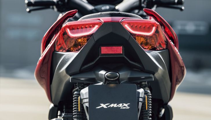 Yamaha X-Max 125: confort, tecnologia e stile - Foto 16 di 25