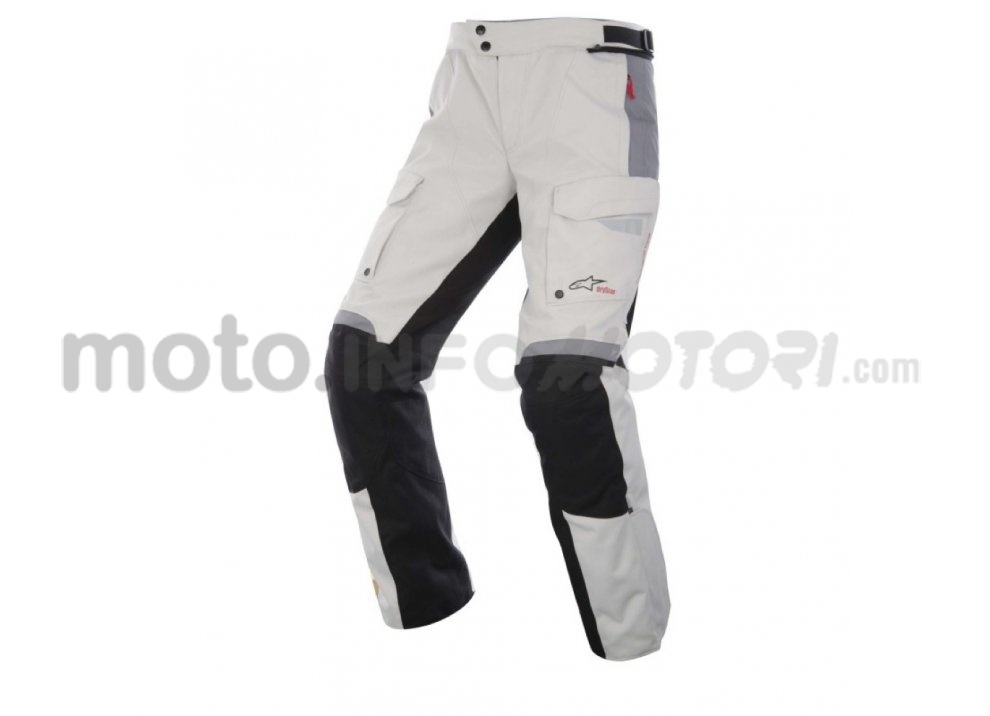 Abbigliamento touring: recensione del completo Alpinestars Bogotà 2015 - Foto 6 di 10