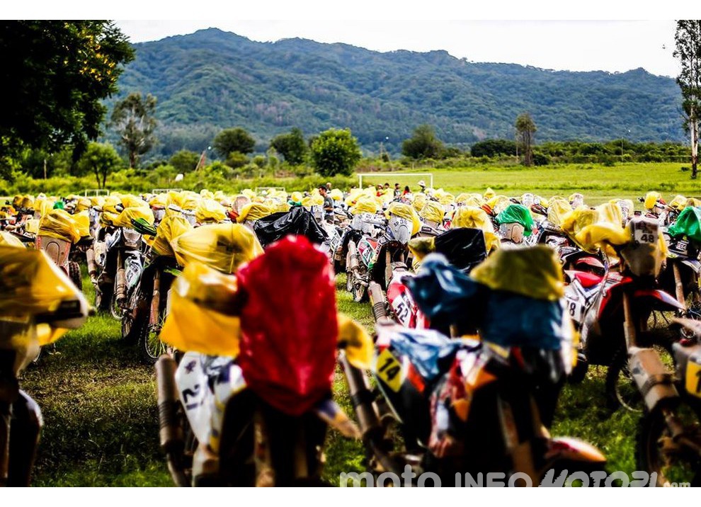 Dakar 2016: le foto più spettacolari delle moto in un’ampia gallery - Foto 16 di 40