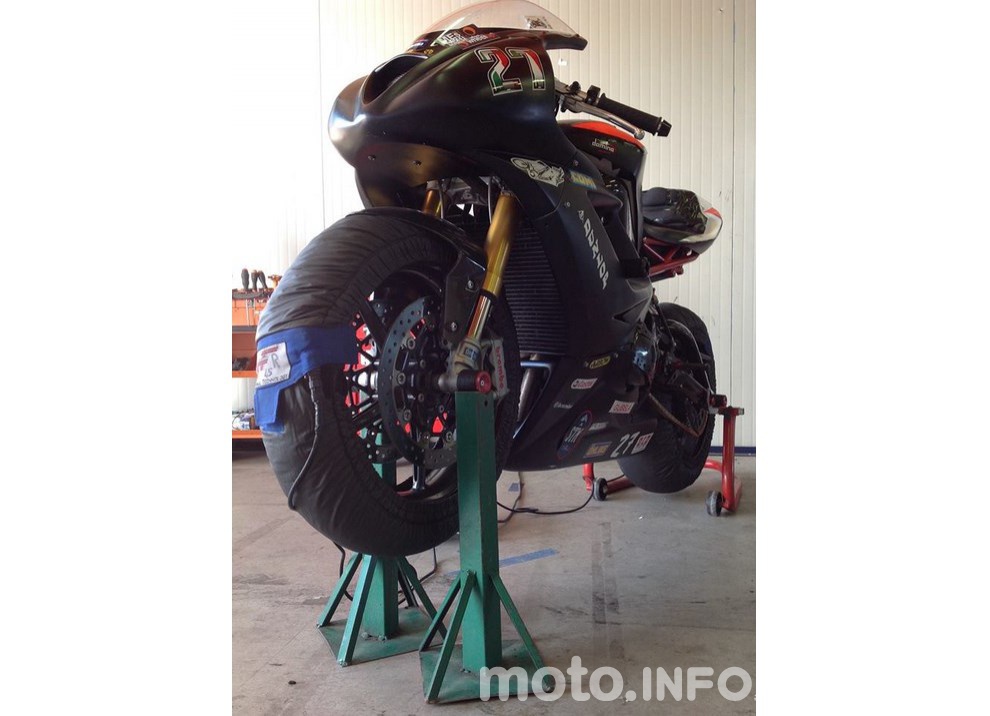 Disponibile il libro ufficiale dei Trofei Wheelup Motoestate 2015 - Foto 22 di 22