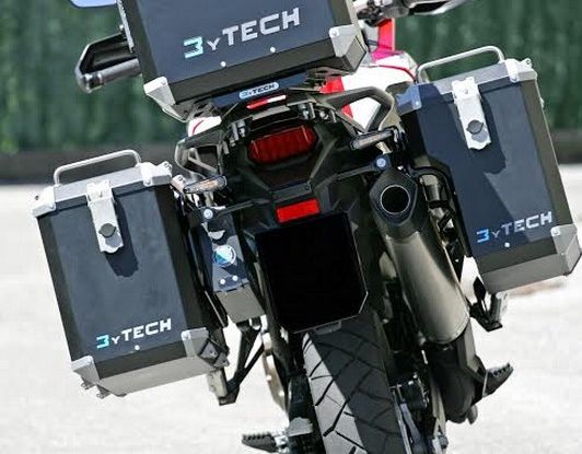 Honda Africa Twin: Valige, Top Case ed altri accessori - Foto 4 di 4