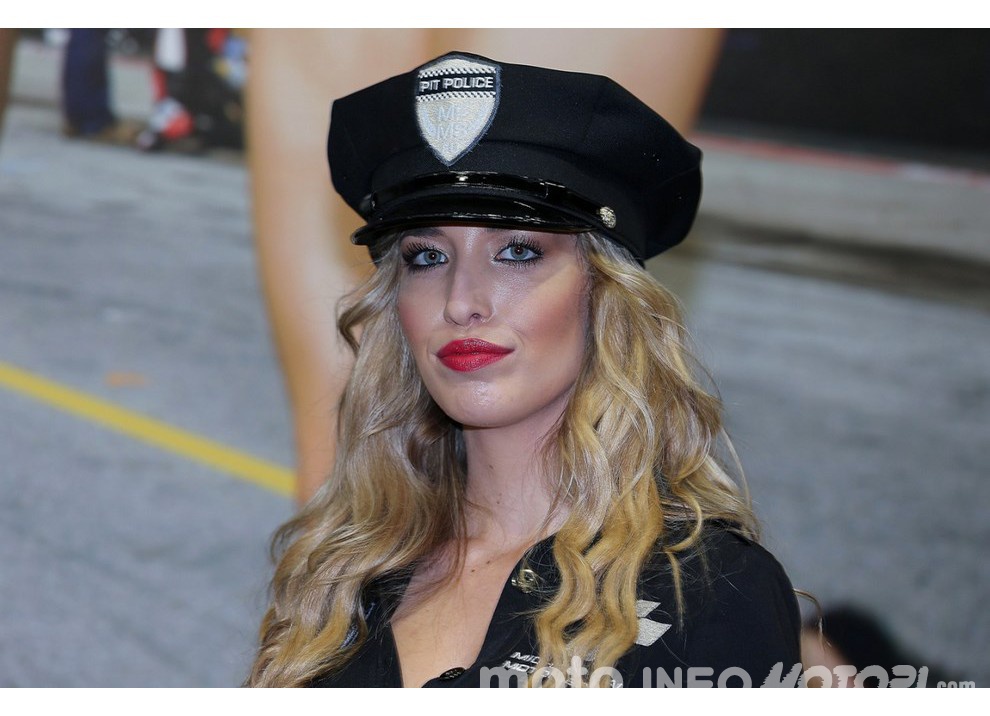 EICMA 2015: le ragazze più belle del salone - Foto 15 di 79