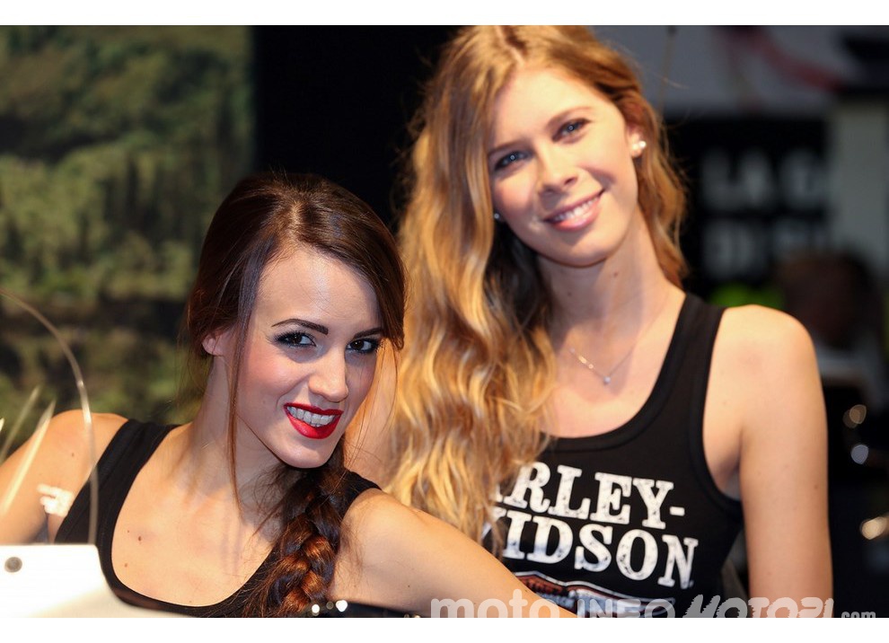 EICMA 2015: le ragazze più belle del salone - Foto 17 di 79